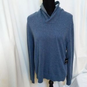 Saks fith avenue womens crowl neck long sleeve